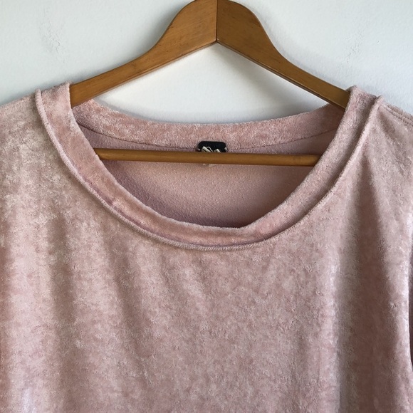 We the Free Milan blush pink crushed velvet top - Picture 4 of 8